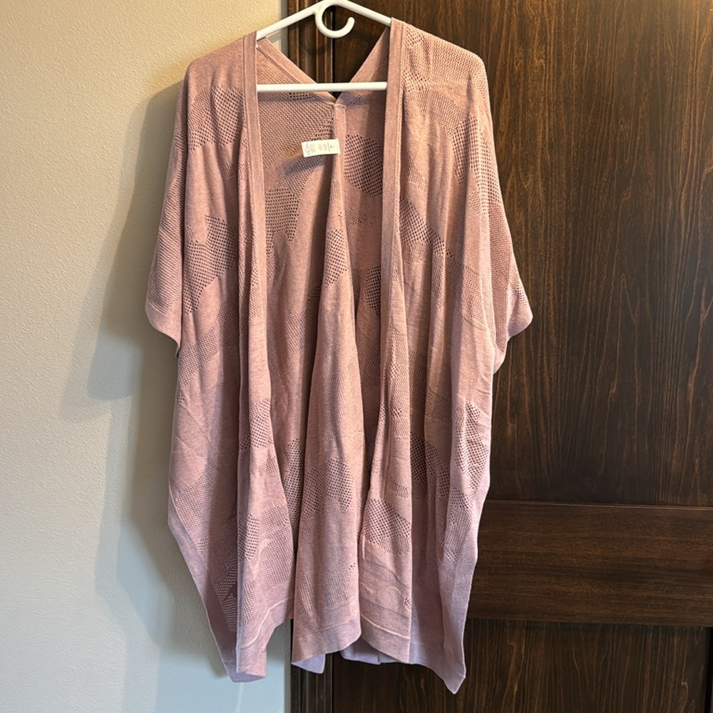 Lululemon Find Your Light Wrap shawl - OS